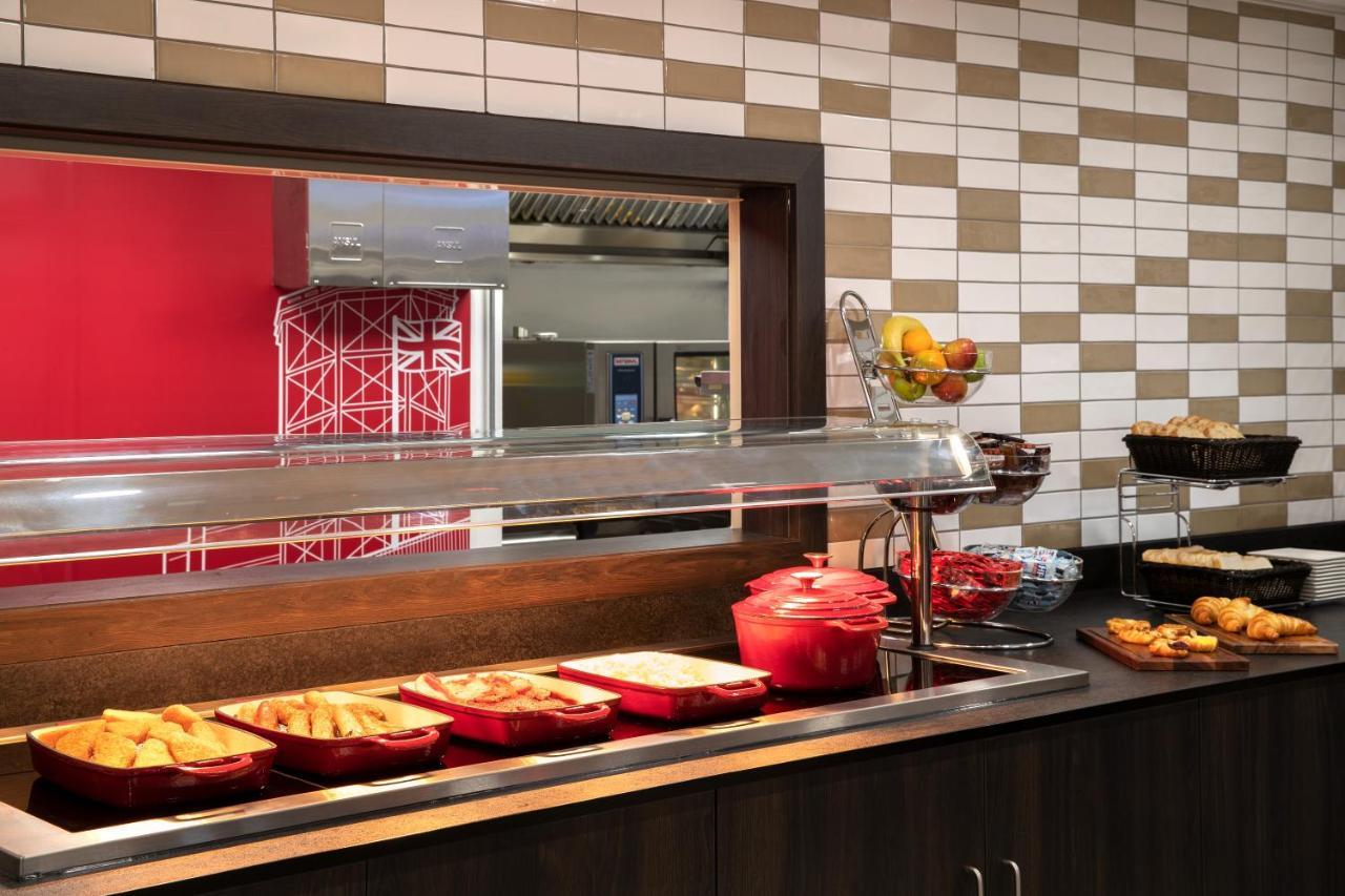 Ramada By Wyndham Leeds East Hotel Ngoại thất bức ảnh